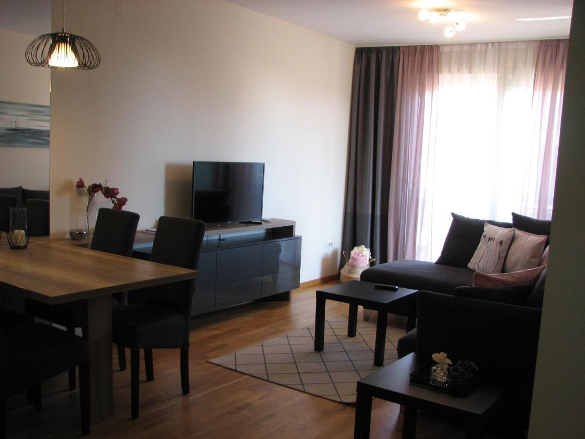 Apartments B&S Lux Budva Exteriör bild