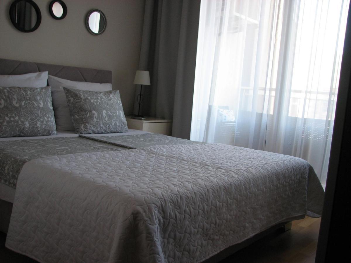 Apartments B&S Lux Budva Exteriör bild